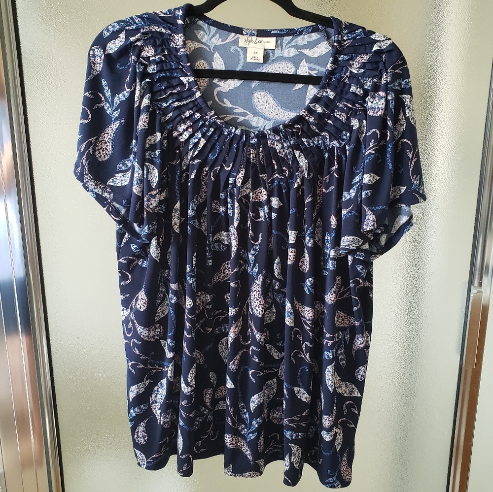 Style & Co. Navy Blue Floral Print Short Sleeve Peasant Top - Picture 1 of 4